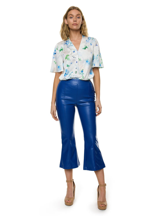 V-Ausschnitt Bluse mit Raffung und Rüschenärmeln (Muster)